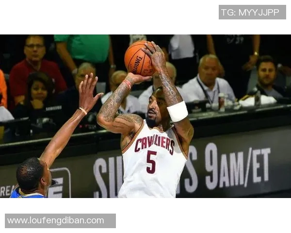 勇士逆转勇士，马卡斯·莫里斯献上惊天一投，震撼全场